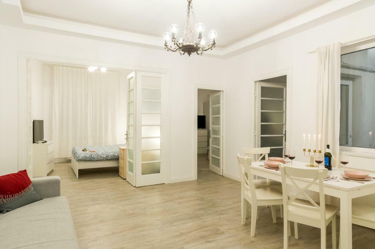 White Nights Of Old Town Bucharest Apartment Exterior foto