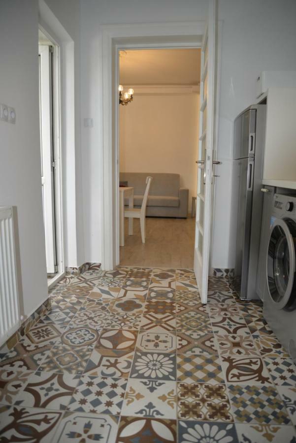 White Nights Of Old Town Bucharest Apartment Exterior foto