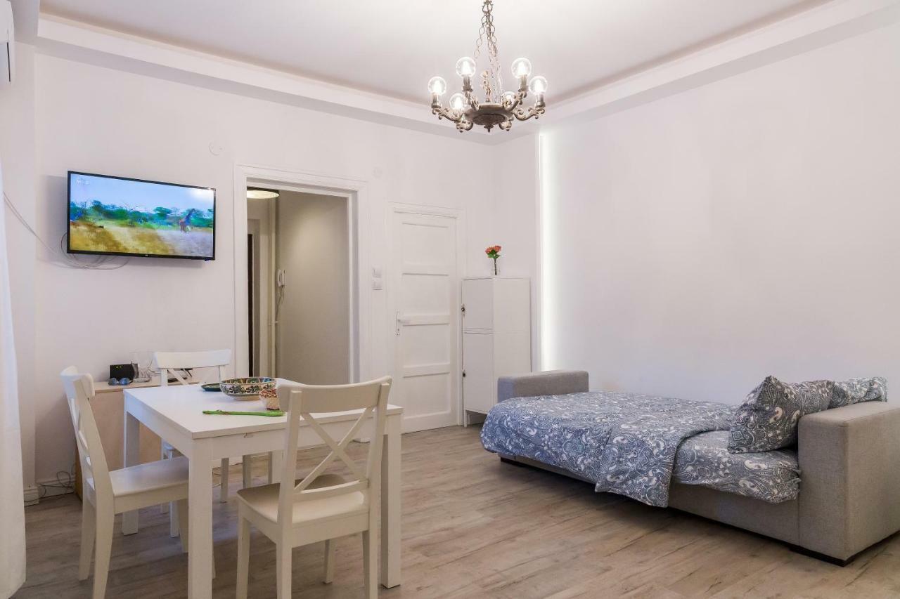 White Nights Of Old Town Bucharest Apartment Exterior foto