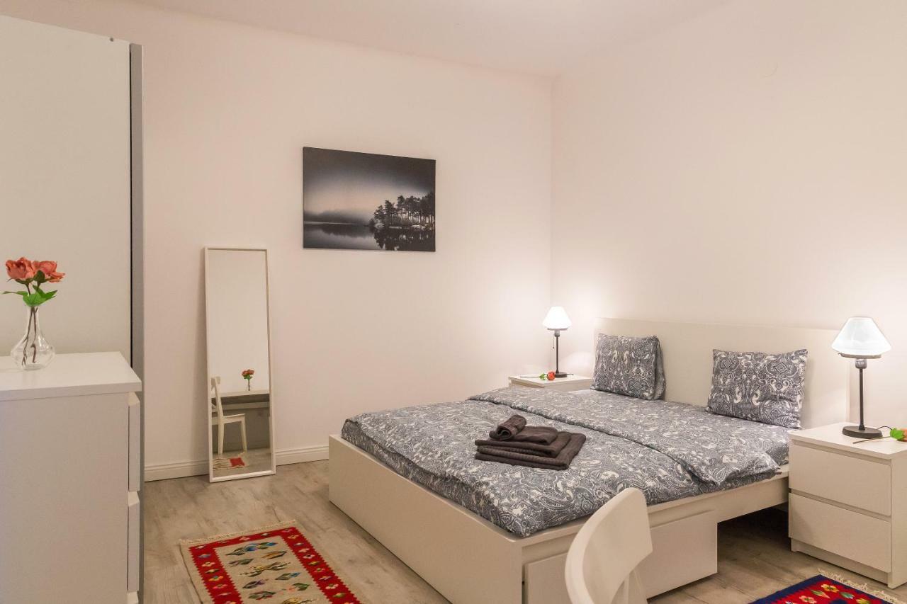 White Nights Of Old Town Bucharest Apartment Exterior foto